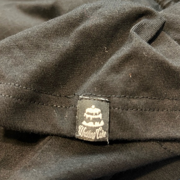 Men's Wedding Cake Strawberry Cake T-Shirt - Picture 8 of 10